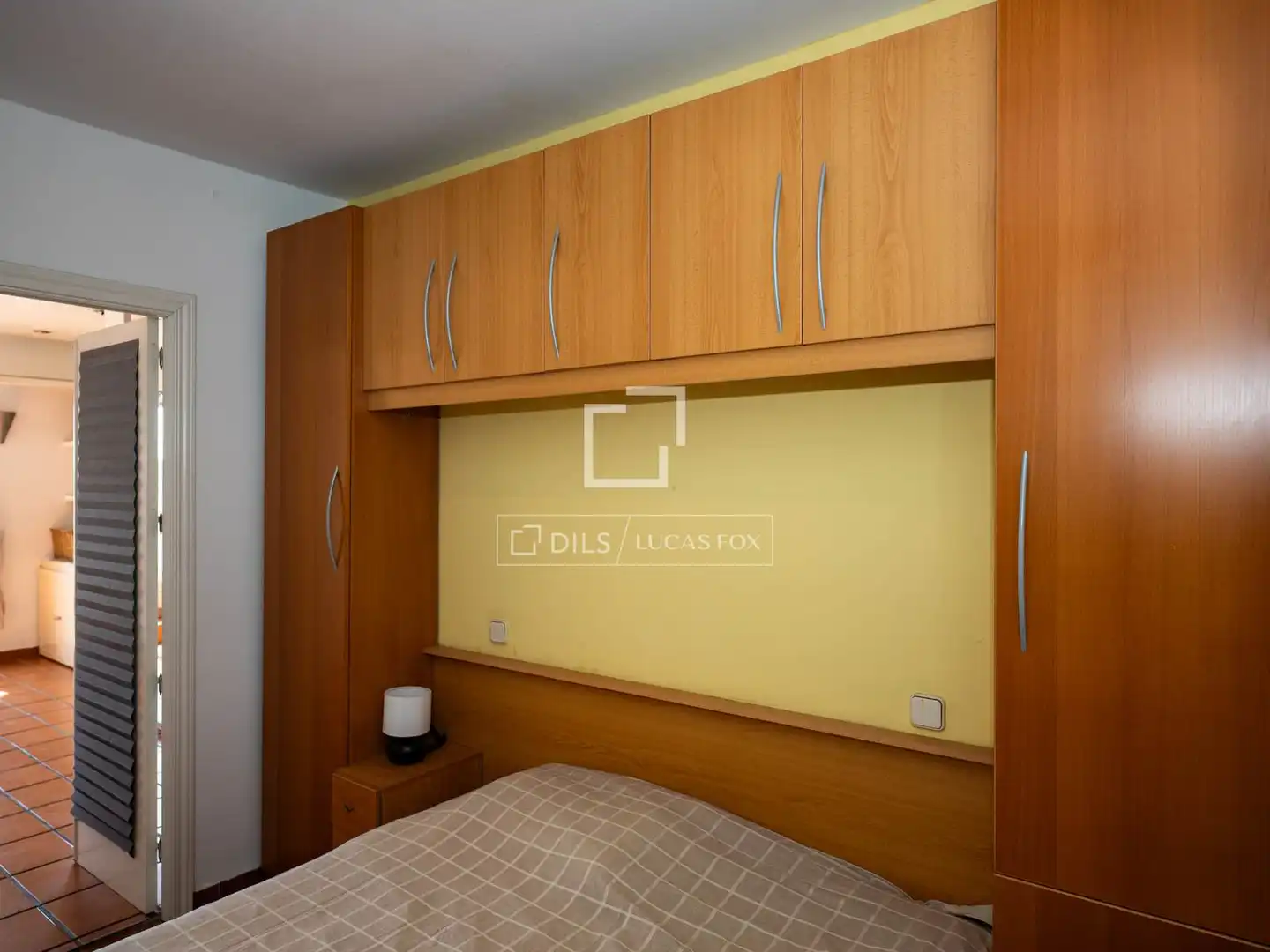 Schlafzimmer von Dachboden zur Miete in Madrid mit Klimaanlage, Heizung und Terrasse