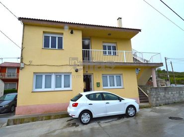 Haus mit Garten zum Verkauf in Laxe