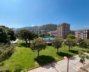 Vista exterior de Pis en venda en Castro-Urdiales amb Calefacció, Terrassa i Moblat