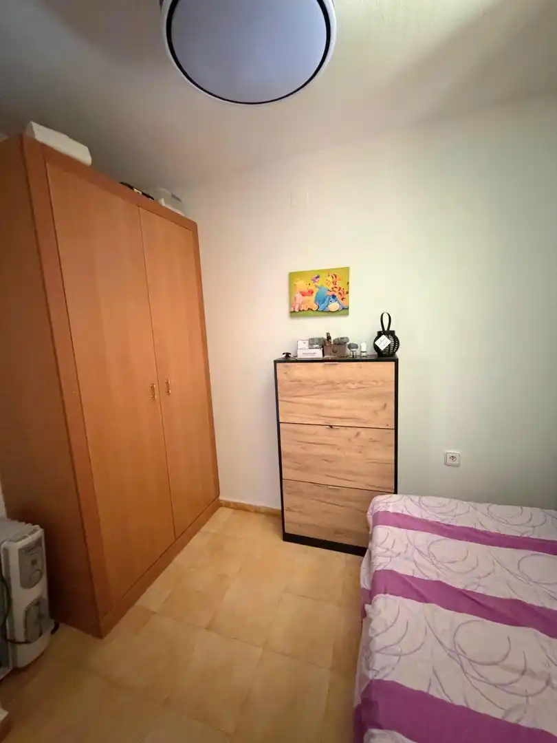 Dormitori de Casa adosada de lloguer en Carcaixent amb Piscina comunitària