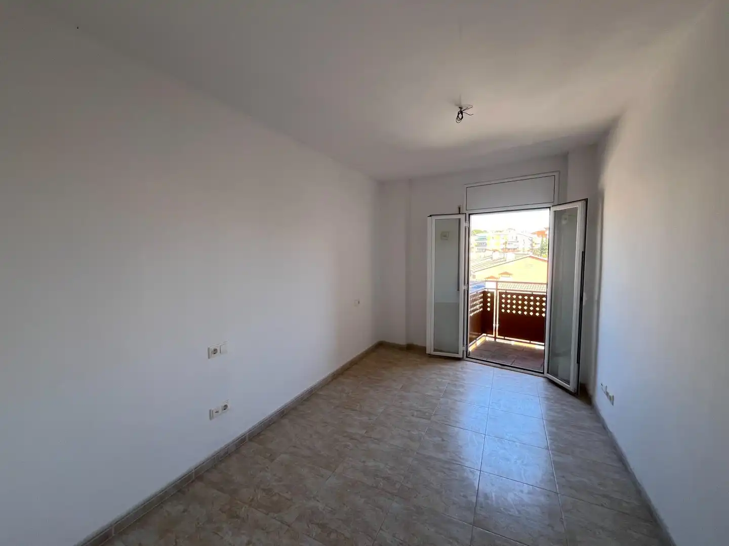 Habitación de Dúplex en venta en Tordera con Balcón y Alarma