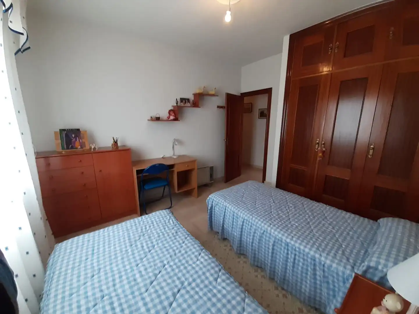 Schlafzimmer von Wohnung zum Verkauf in La Hiniesta  mit Abstellraum
