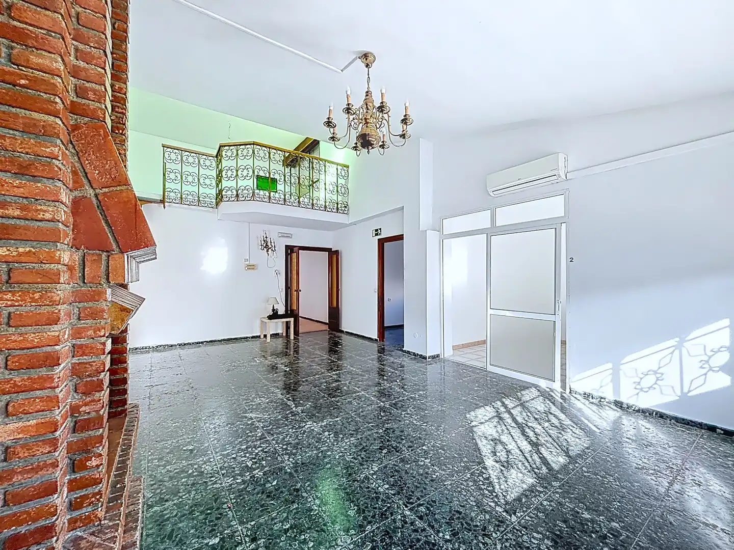 Houses for sale in Málaga  with Air Conditioner, Private garden and Terrace