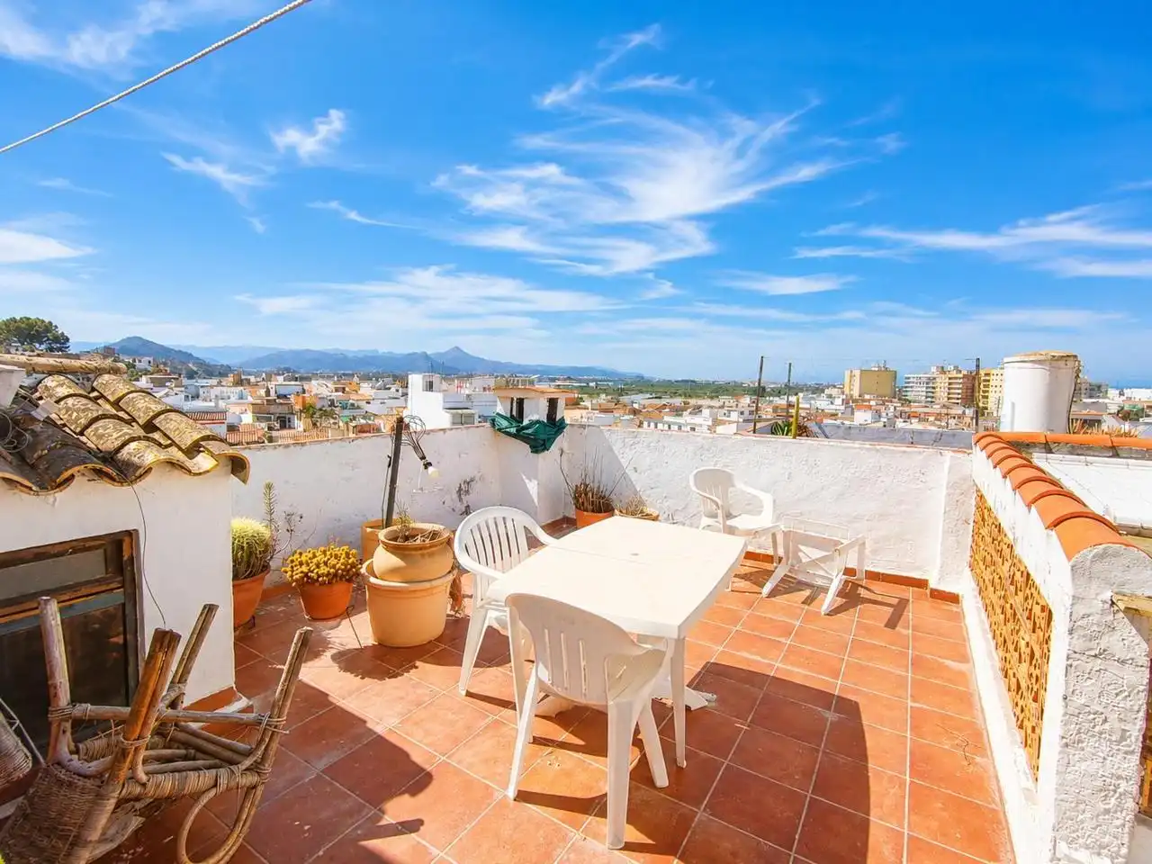 Terrassa de Casa o xalet en venda en Oliva amb Terrassa