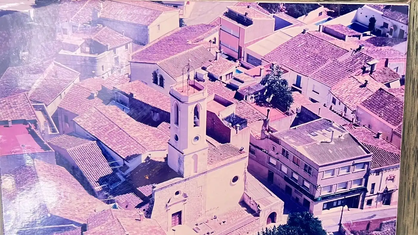 Außenansicht von Haus oder Chalet zum Verkauf in Sant Cugat Sesgarrigues mit Heizung und Balkon