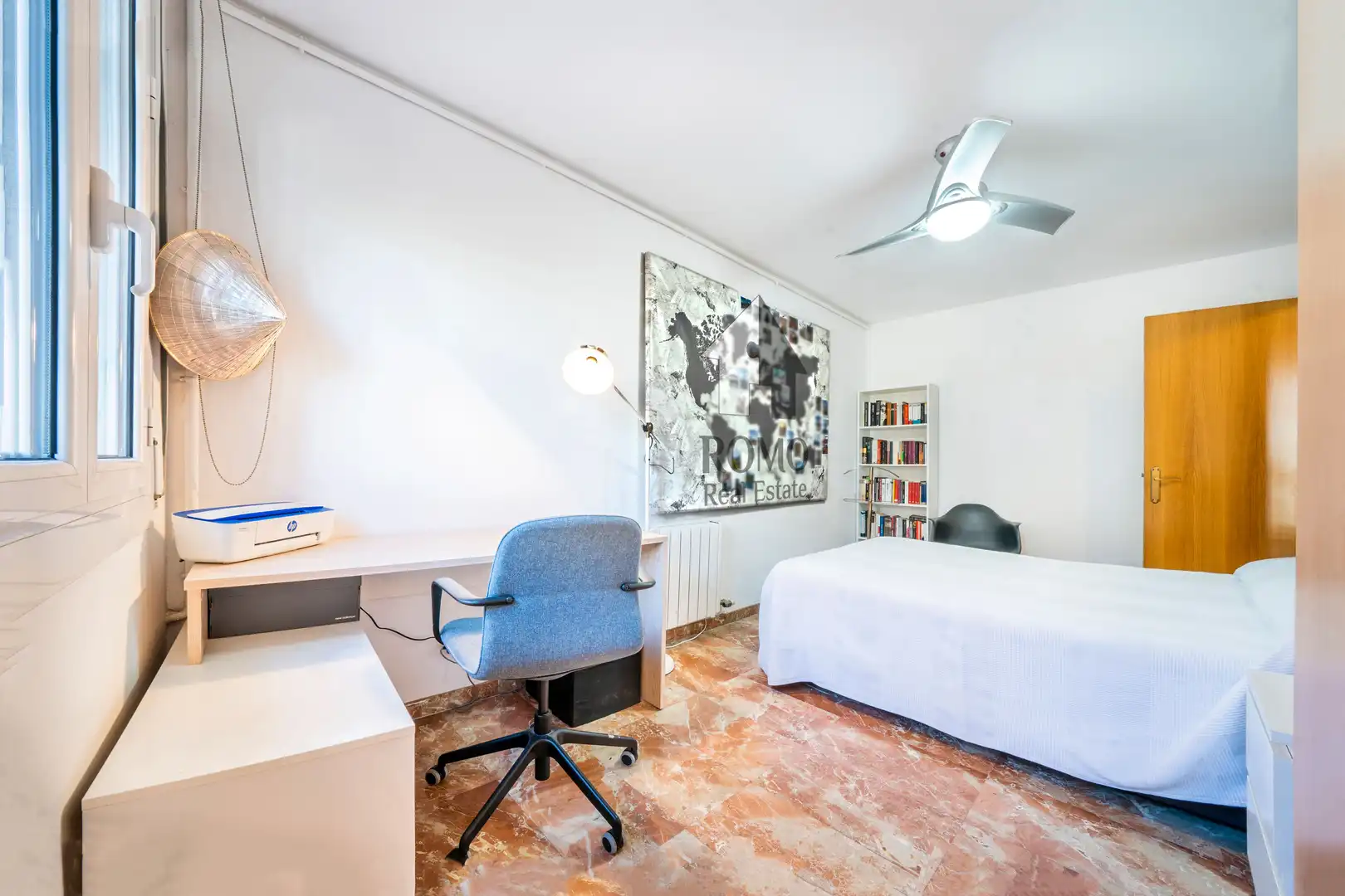 Casa adosada en venta en Plaça Ponent, La Llagosta