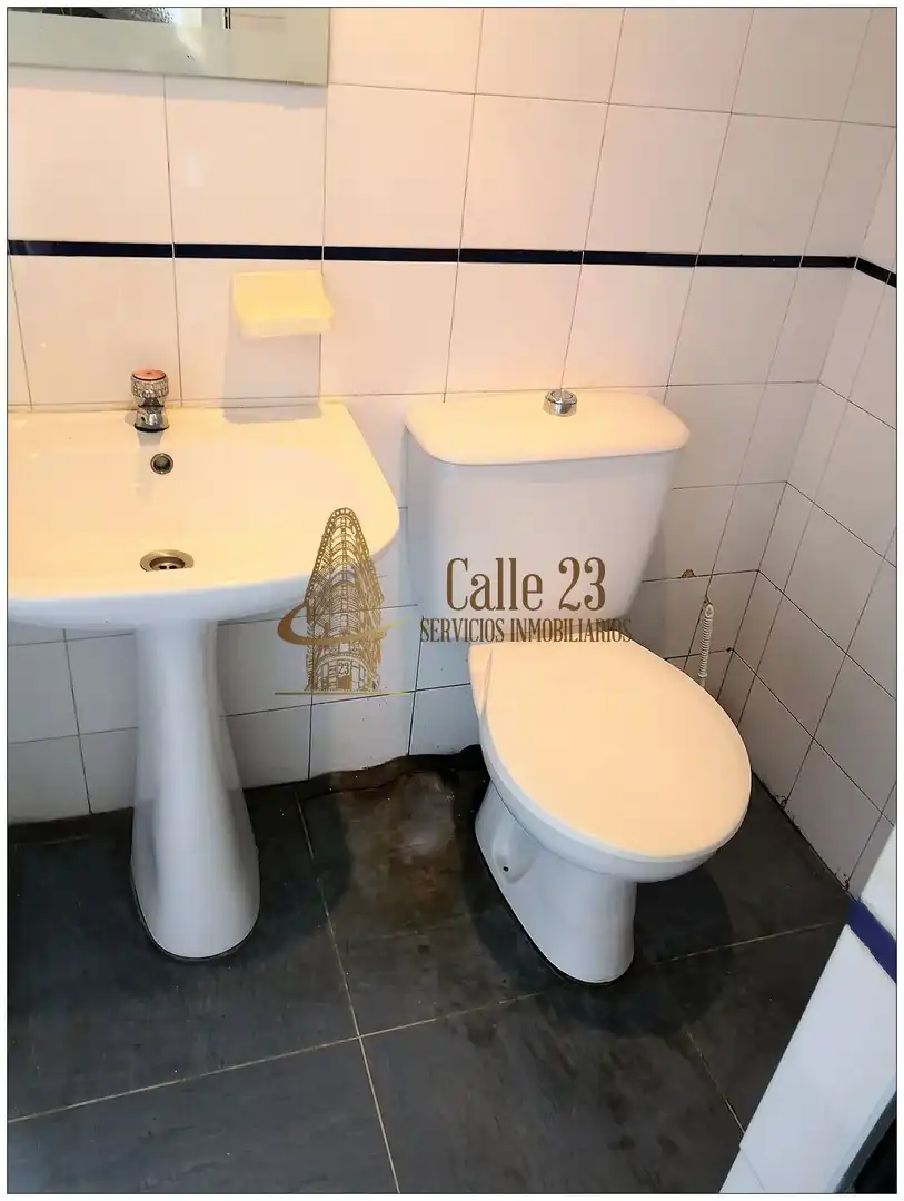 Baño de Edificio en venta en Huelva