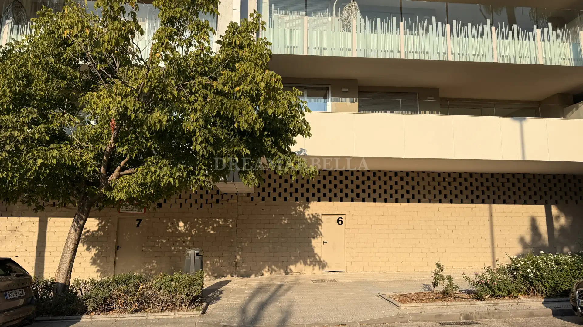 Vista exterior de Local de lloguer en Marbella