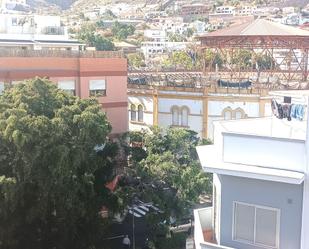 Exterior view of Flat to rent in  Santa Cruz de Tenerife Capital  with Air Conditioner