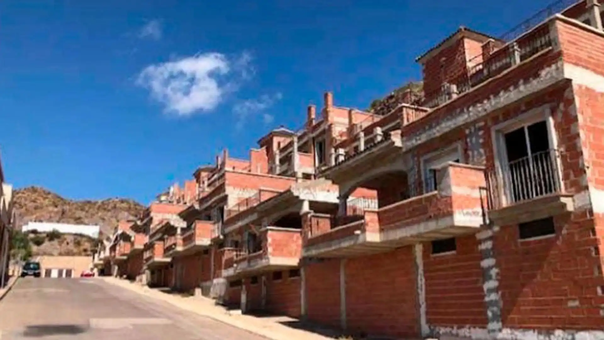Vista exterior de Edifici en venda en Águilas