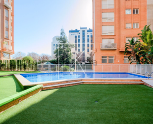 Swimming pool of Flat for sale in  Valencia Capital  with Air Conditioner