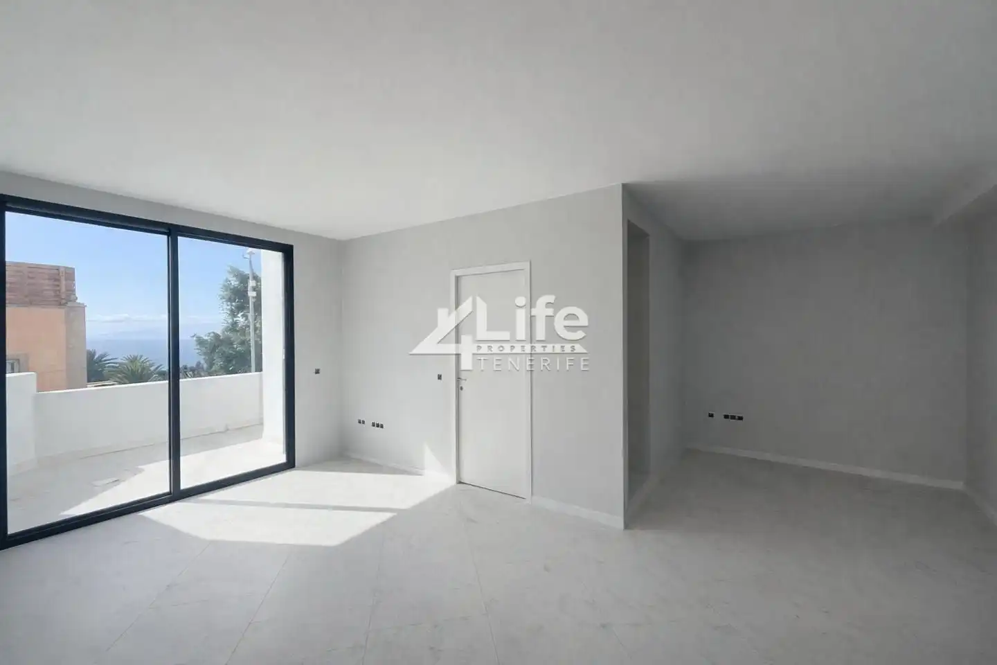 Habitación de Piso en venta en Adeje con Aire acondicionado, Terraza y Trastero