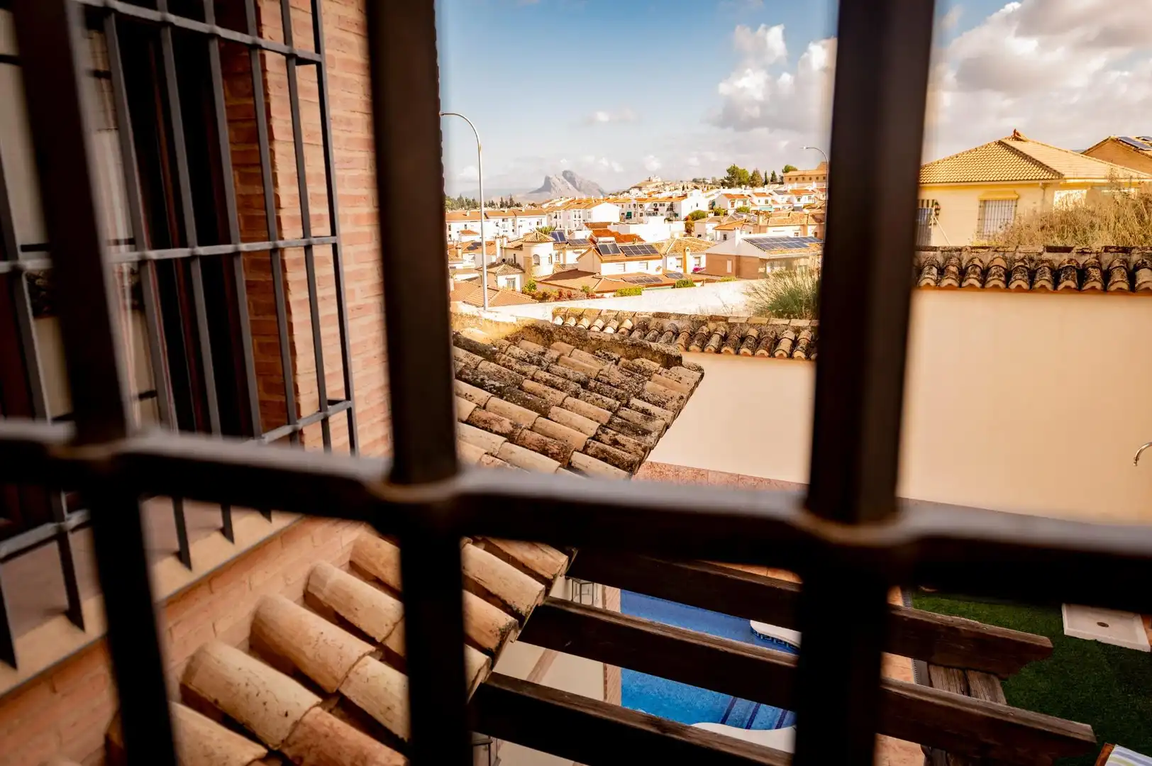 Vista exterior de Casa o xalet en venda en Antequera amb Aire condicionat, Terrassa i Traster