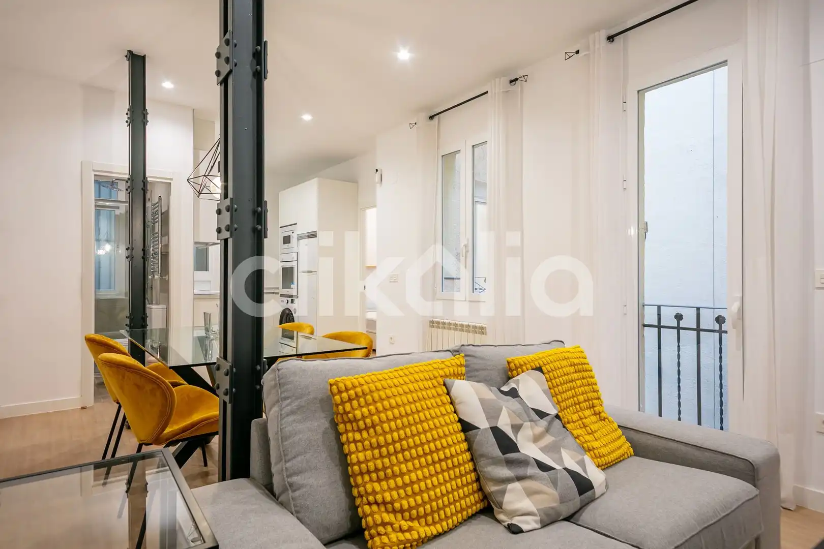 Flat with lift for sale in Retiro