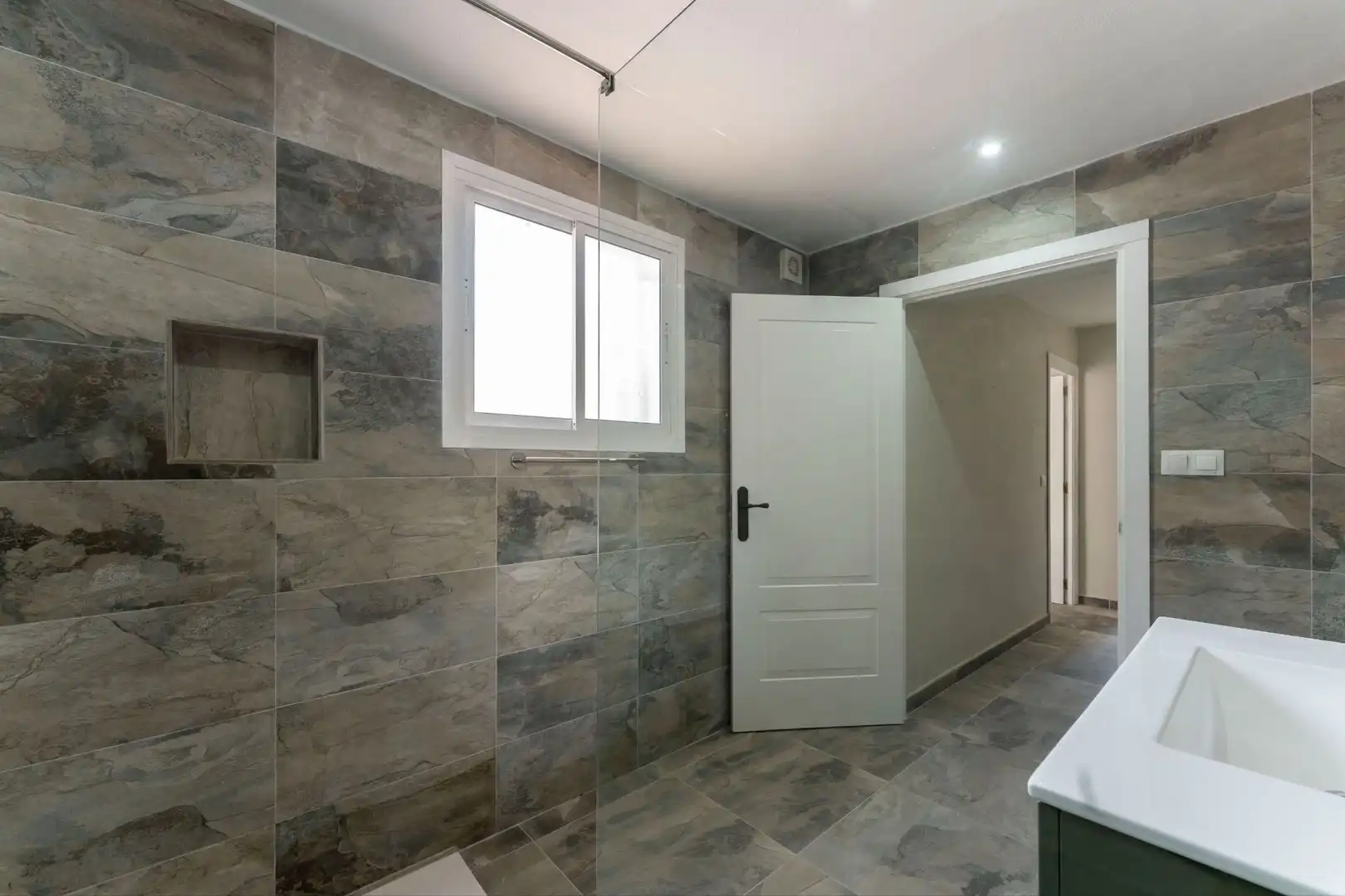 Bathroom of Detached homes for sale in Alhaurín El Grande