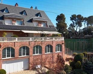 Exterior view of House or chalet for sale in Sant Cugat del Vallès  with Air Conditioner, Heating and Private garden