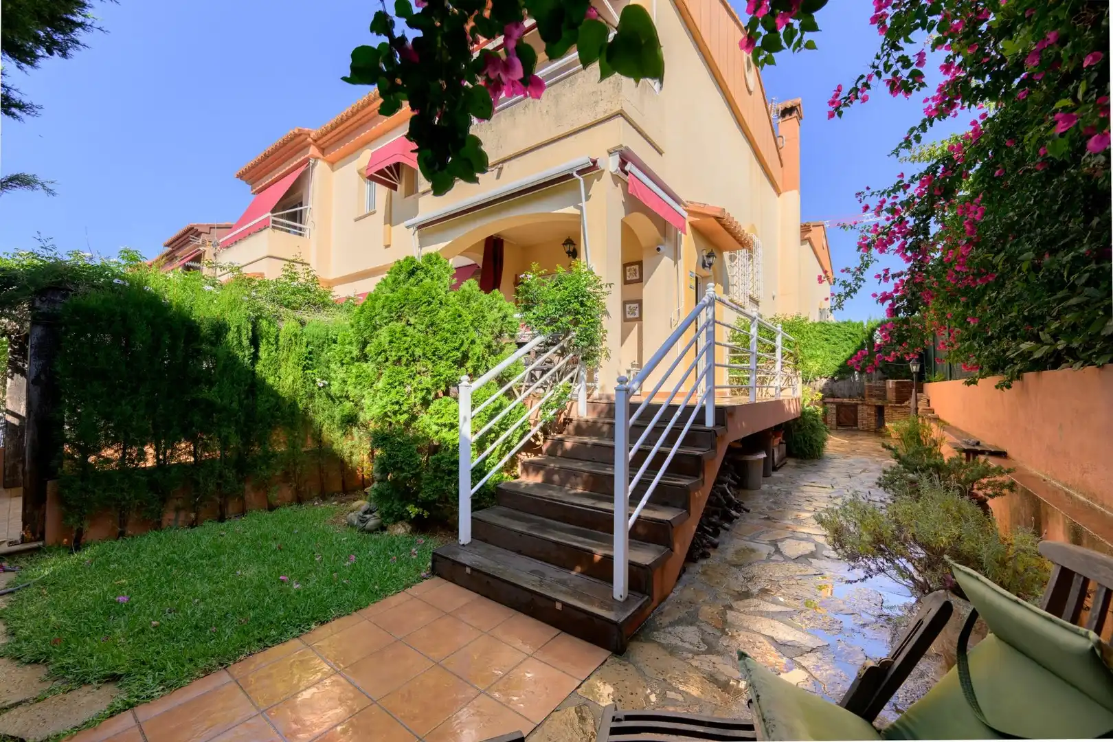 Casa pareada con piscina en venta en Park Nord - Casona