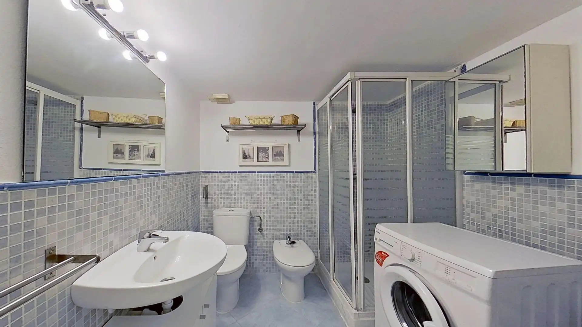 Bathroom of Flat for sale in Motril  with Air Conditioner