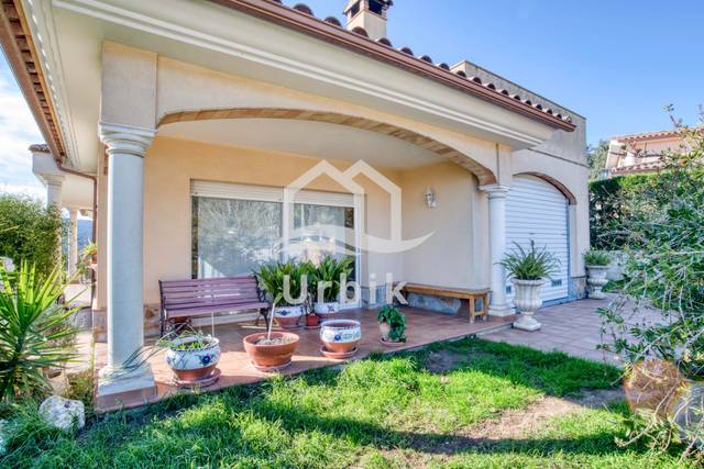 Casa-chalet en Venta en Carrer Pedrells, 23 en Santa Cristina Poble