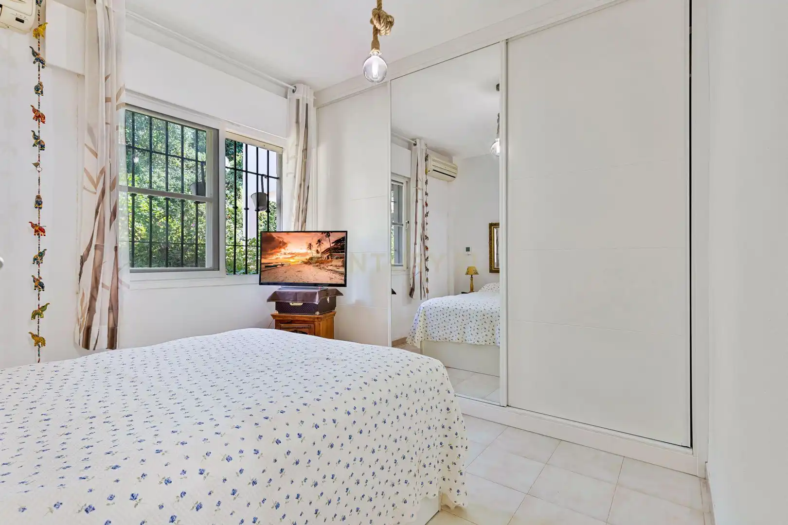 Habitación de Planta baja en venta en Mijas con Jardín privado, Piscina y Lavadora