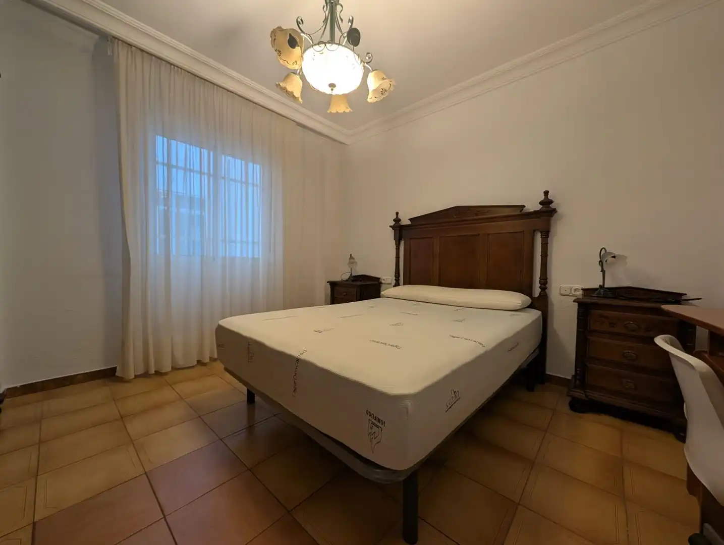 Habitación de Piso en venta en Huelva con Aire acondicionado