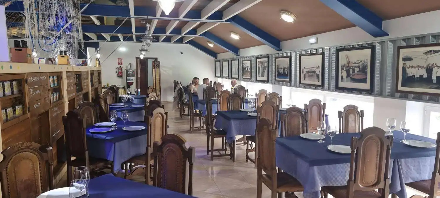 Local en venda en Navia amb Moblat