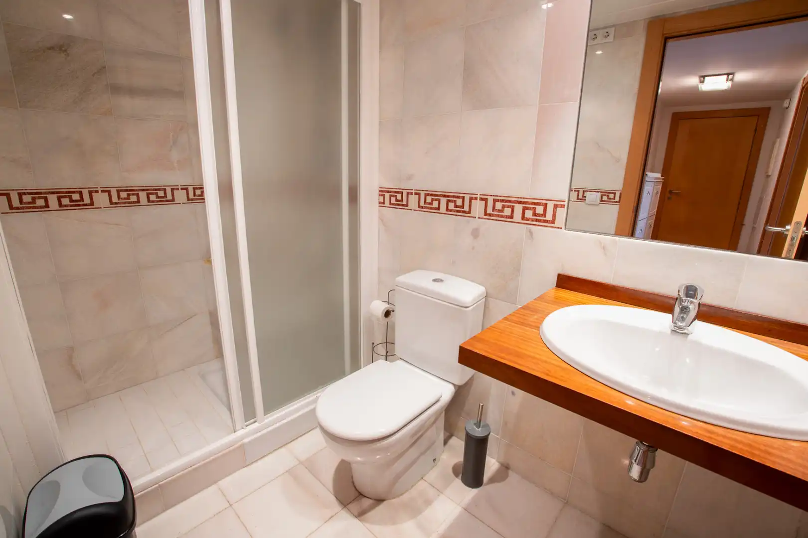 Baño de Apartamento en venta en Castell d'Aro, Platja d'Aro i s'Agaró con Aire acondicionado, Calefacción y Terraza