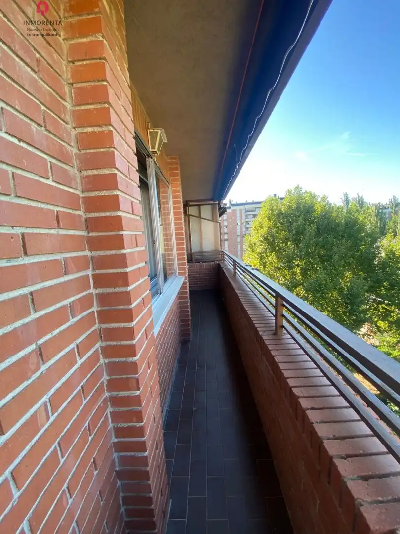 Piso con piscina en alquiler en Ramon Gomez de la Serna, imagen 12