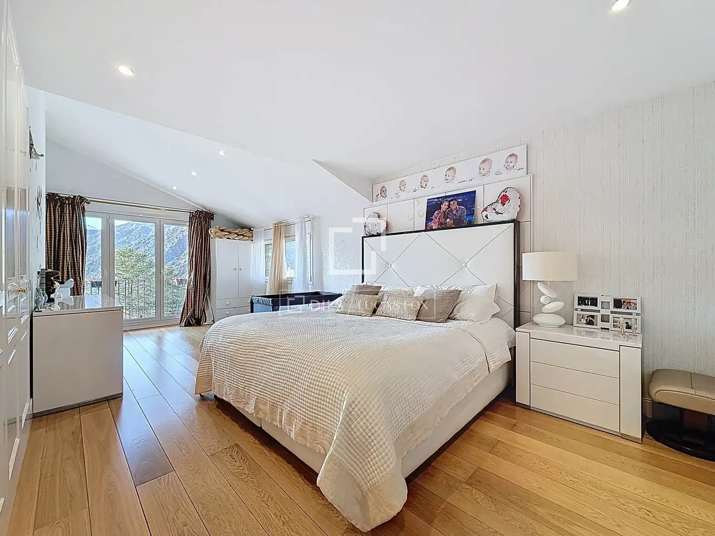 Habitación de Casa o chalet en venta en Escaldes – Engordany con Calefacción, Jardín privado y Parquet