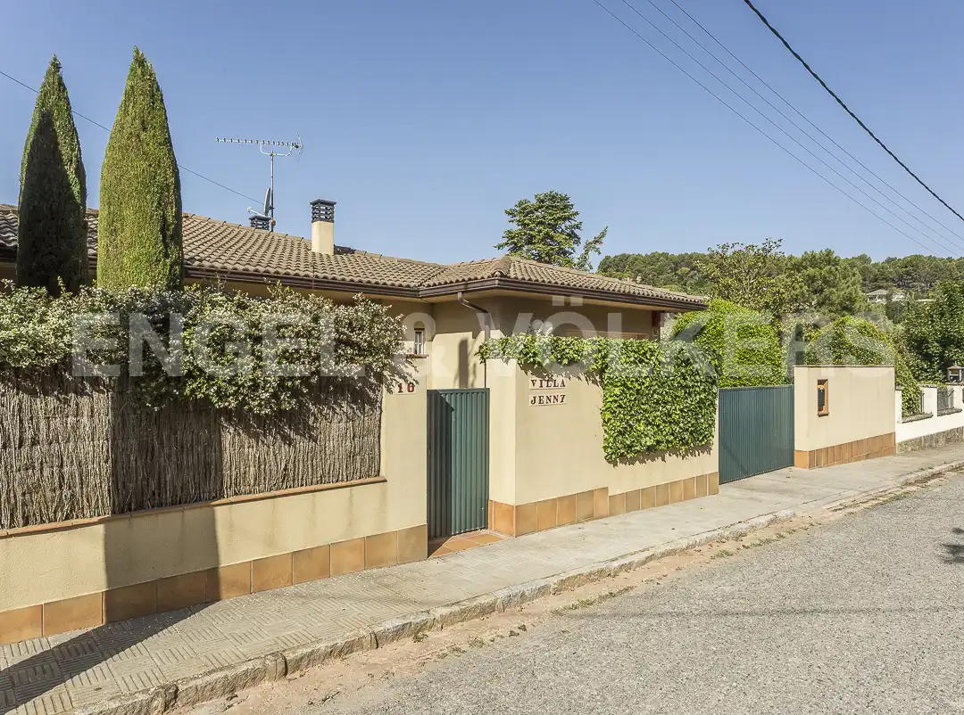 Vista exterior de Casa o xalet en venda en Moià amb Aire condicionat, Calefacció i Jardí privat