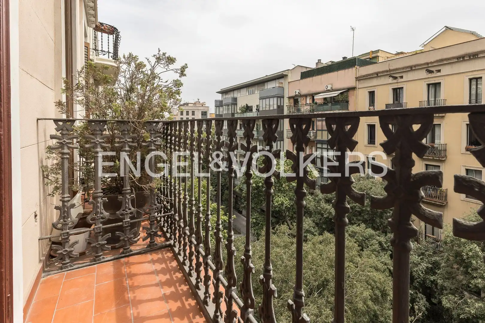 Wohnung mit Terrasse zum Verkauf in Consell de Cent, imagen 2