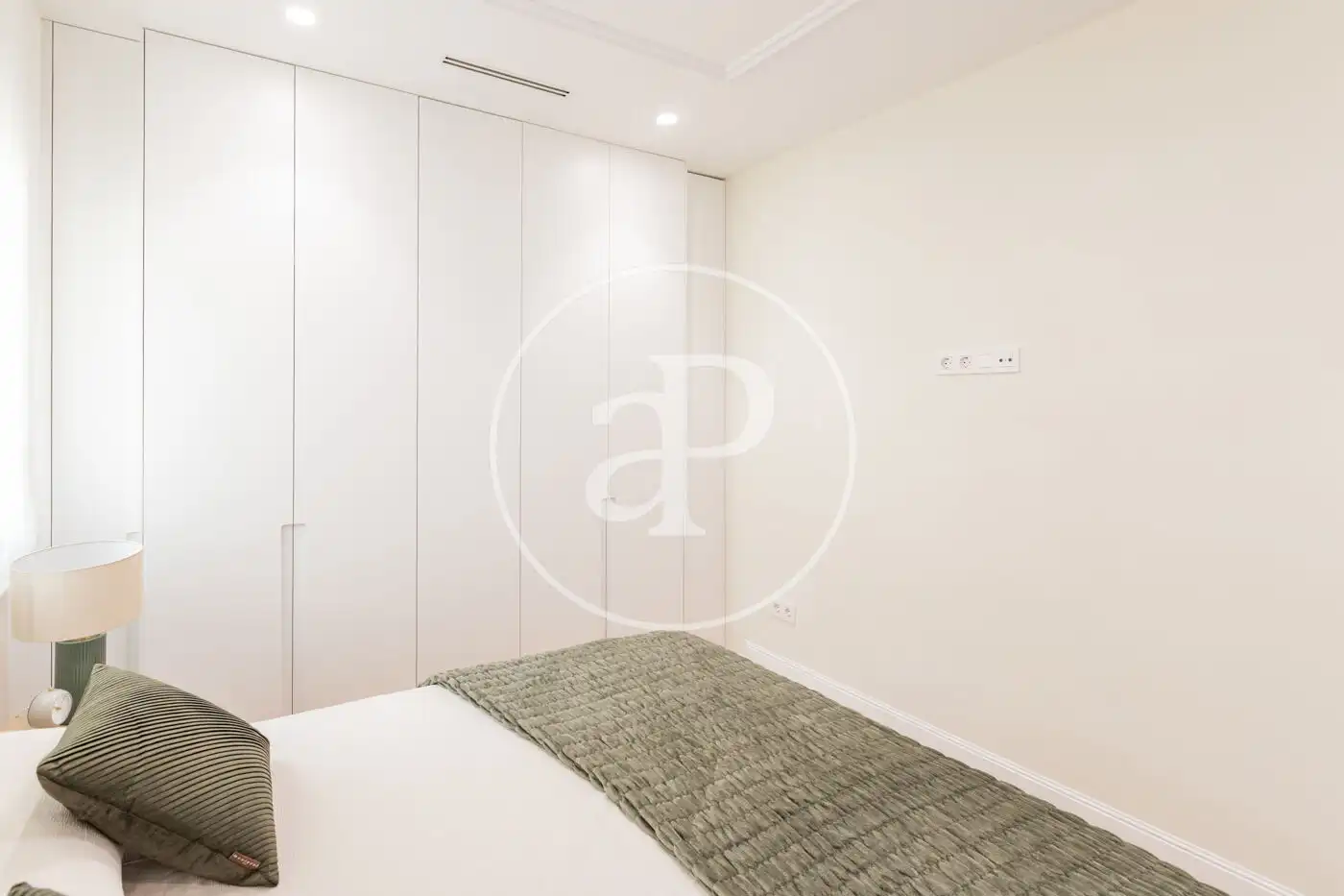 Habitación de Piso en venta en Madrid con Aire acondicionado, Calefacción y Terraza