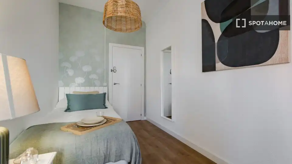 Room in Hispanoamérica - Bernabéu