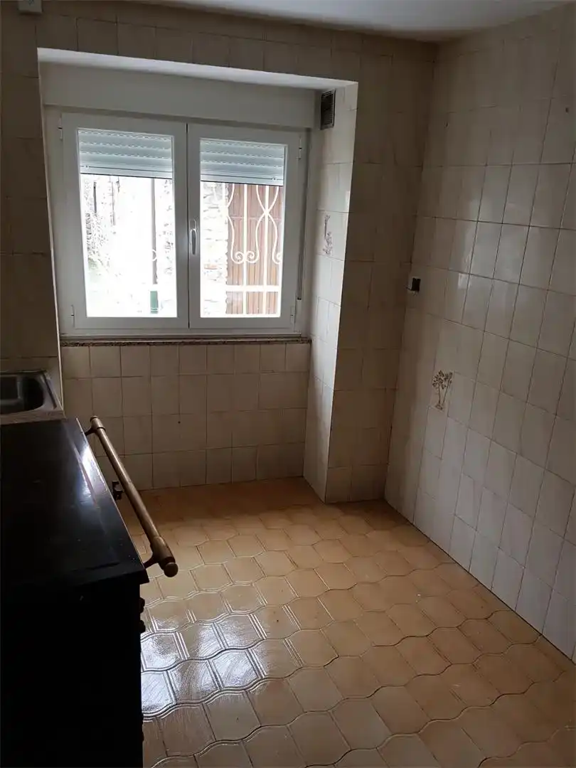 Bany de Casa adosada en venda en Bembibre amb Parquet