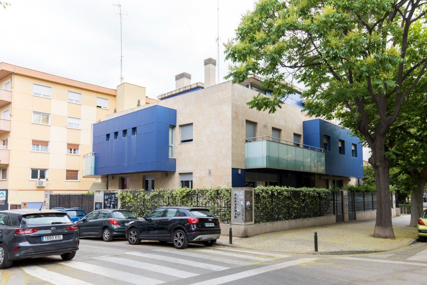 Vista exterior de Casa o chalet en venta en  Zaragoza Capital con Aire acondicionado, Terraza y Alarma
