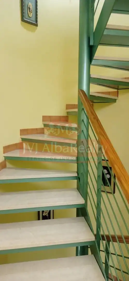 Casa adosada en venta en Albacete con Aire acondicionado, Calefacción y Jardín privado