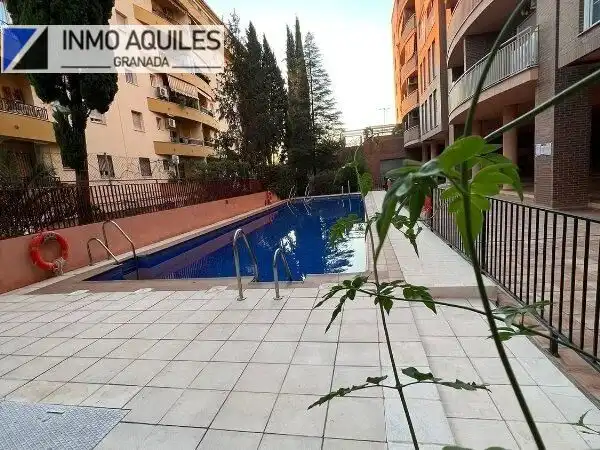 Ático de alquiler en Barrio de Zaidín