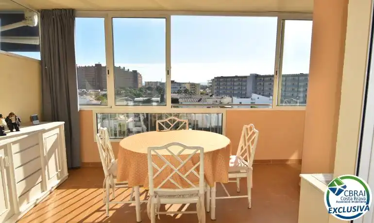 Dormitori de Apartament en venda en Roses amb Traster i Moblat