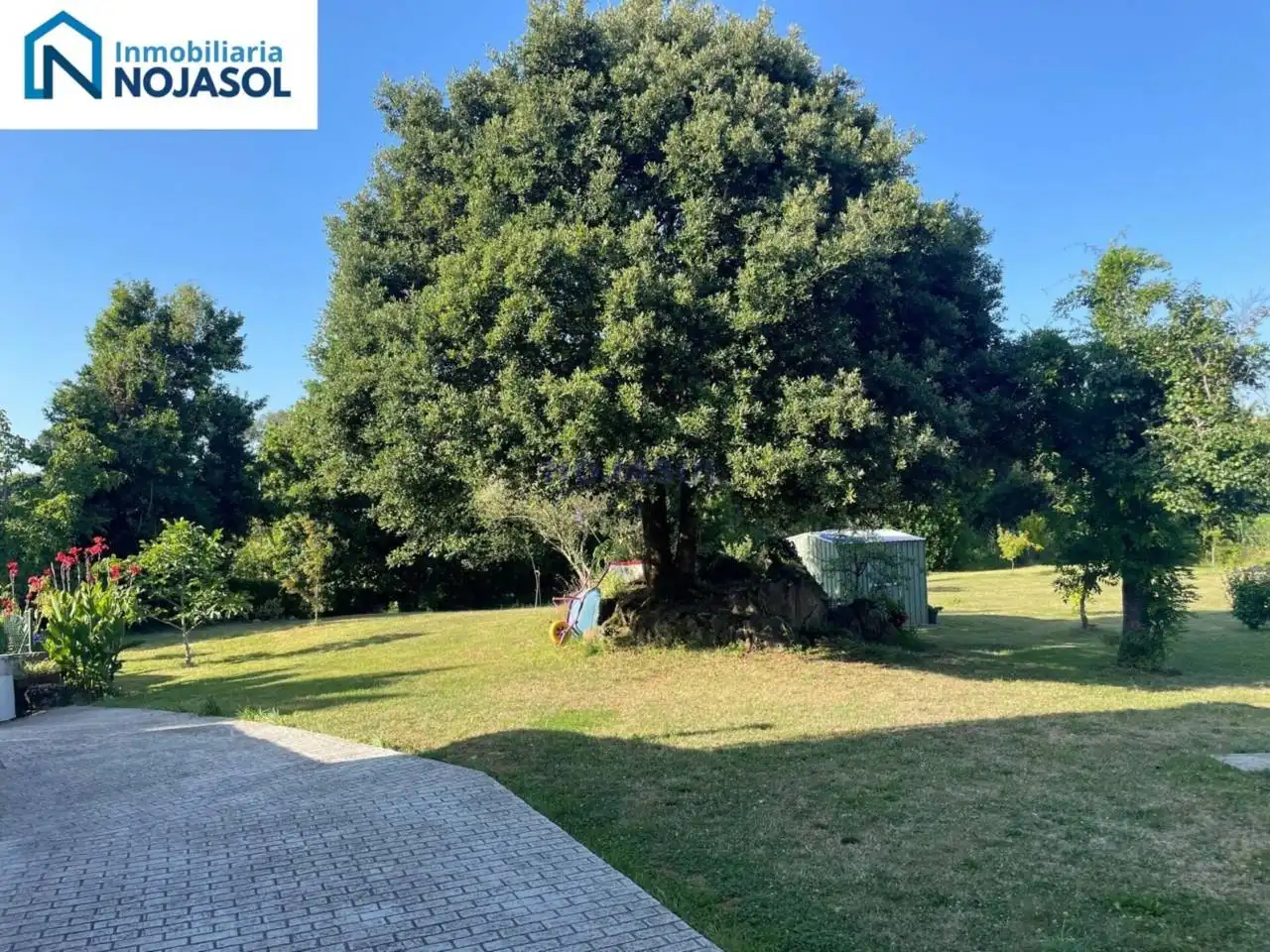 Casa adosada de lloguer en Arnuero amb Calefacció, Jardí privat i Terrassa