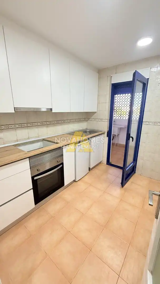 Cuina de Apartament en venda en Cartagena amb Aire condicionat, Terrassa i Piscina