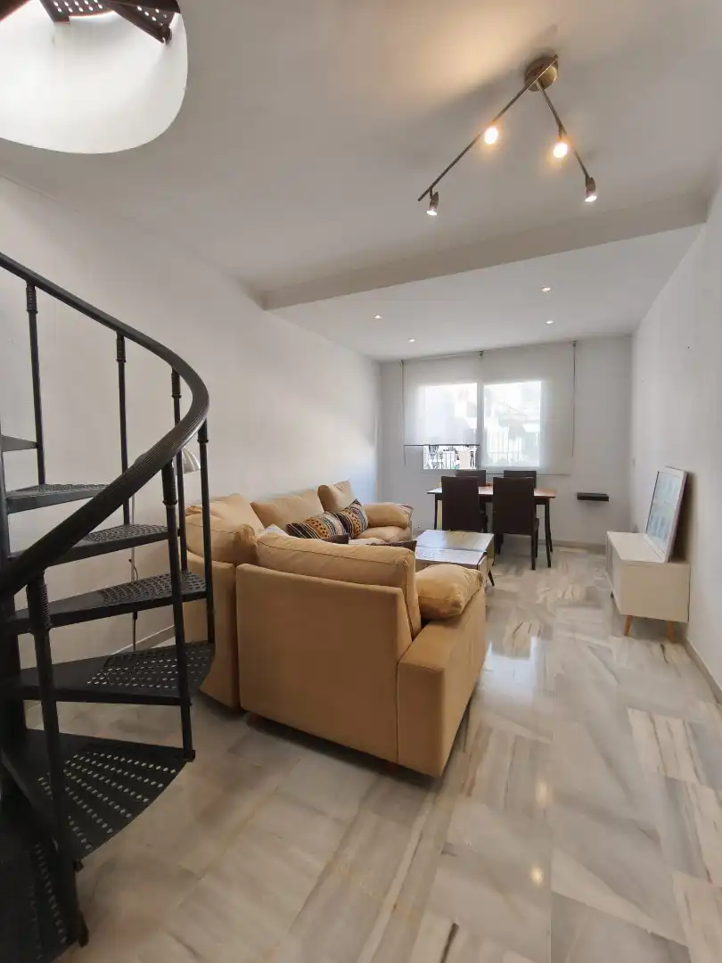 Sala d'estar de Àtic en venda en Málaga amb Aire condicionat, Terrassa i Moblat