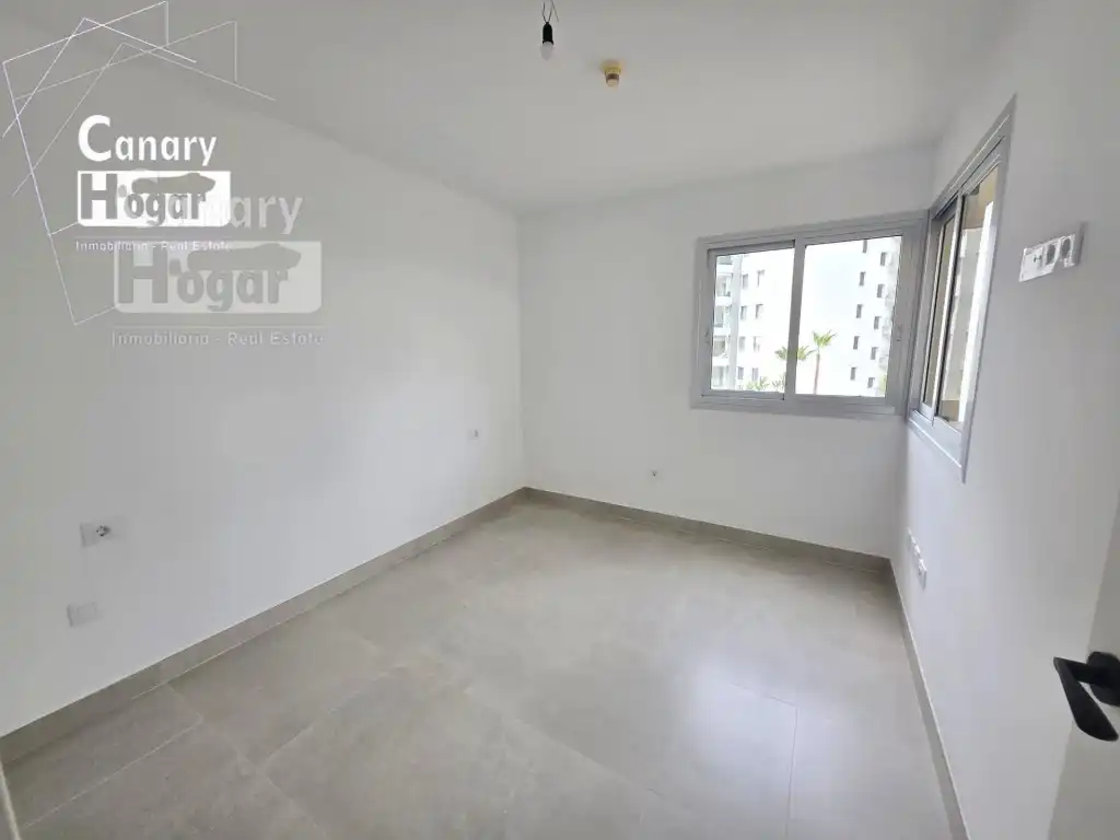 Apartamento con terraza en venta en Calle del Aljibe, imagen 10
