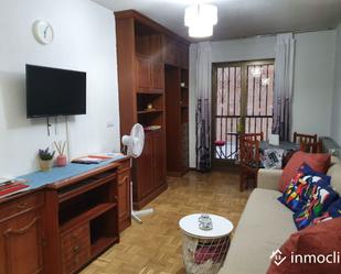 Living room of Study to rent in Salamanca Capital