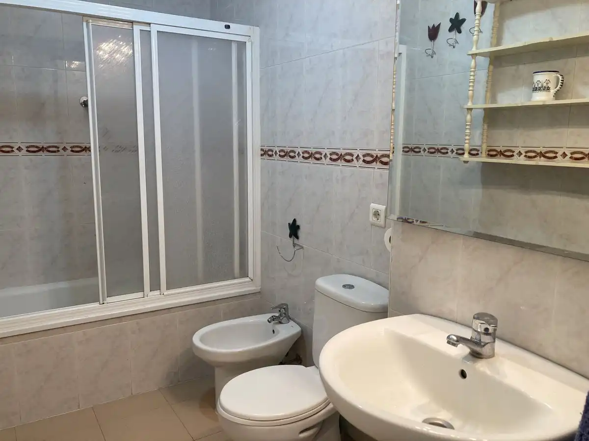 Bany de Apartament en venda en Torrox amb Terrassa