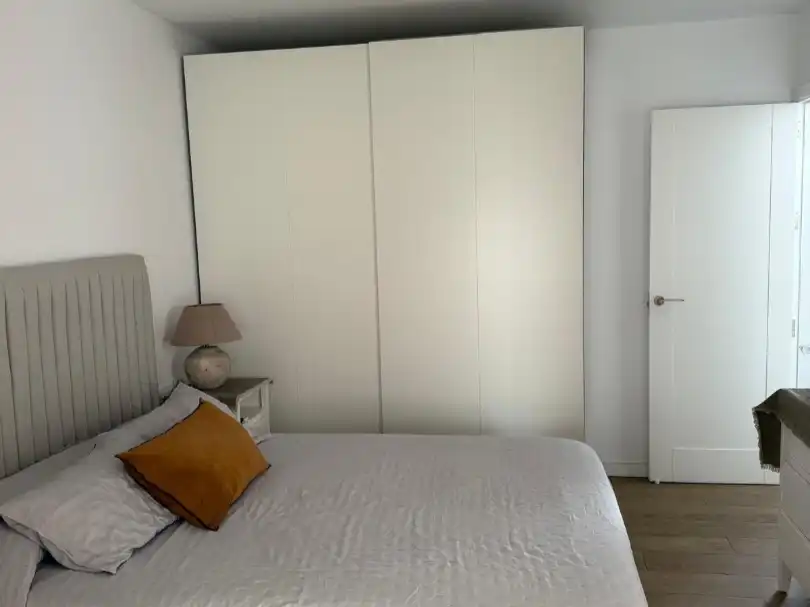 Schlafzimmer von Wohnung zum Verkauf in  Sevilla Capital mit Klimaanlage und Balkon