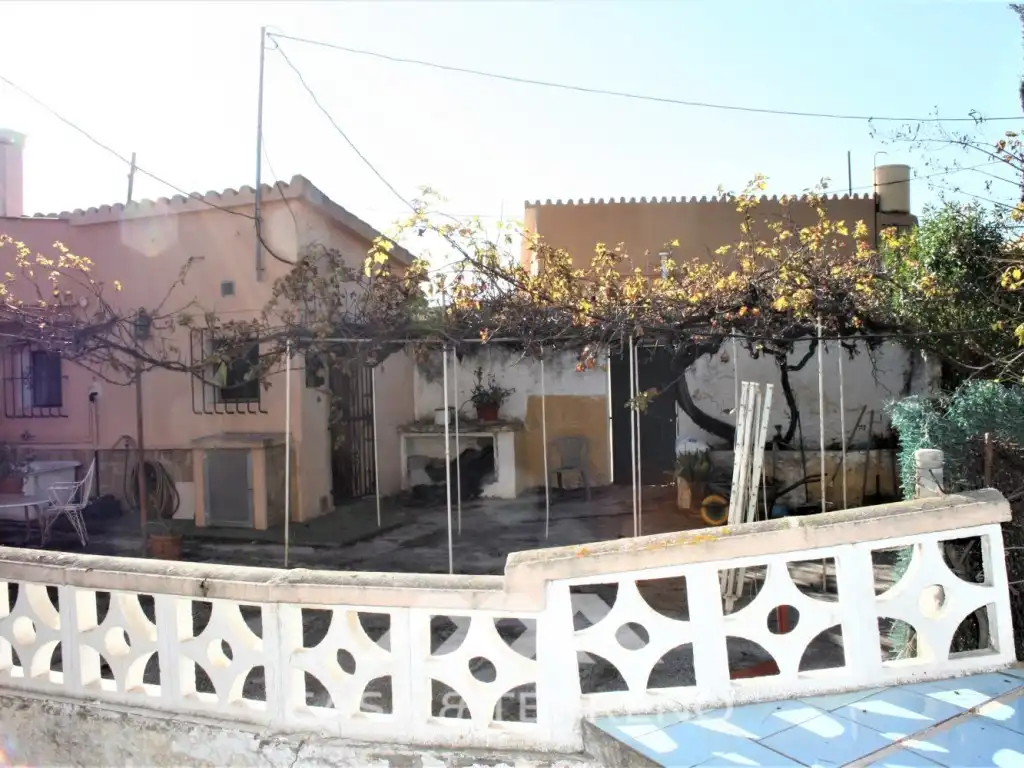Commercial properties for sale in Benajarafe