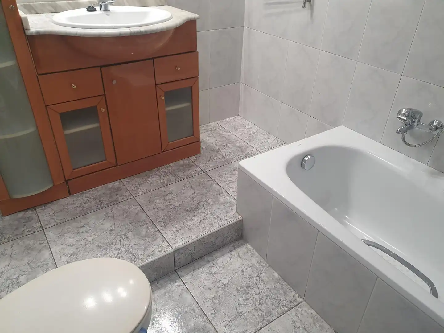 Bathroom of Houses for rent in Mollet del Vallès  with Heating, Private garden and Parquet flooring