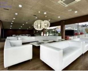 Sala d'estar de Casa o xalet en venda en  Logroño amb Aire condicionat i Terrassa