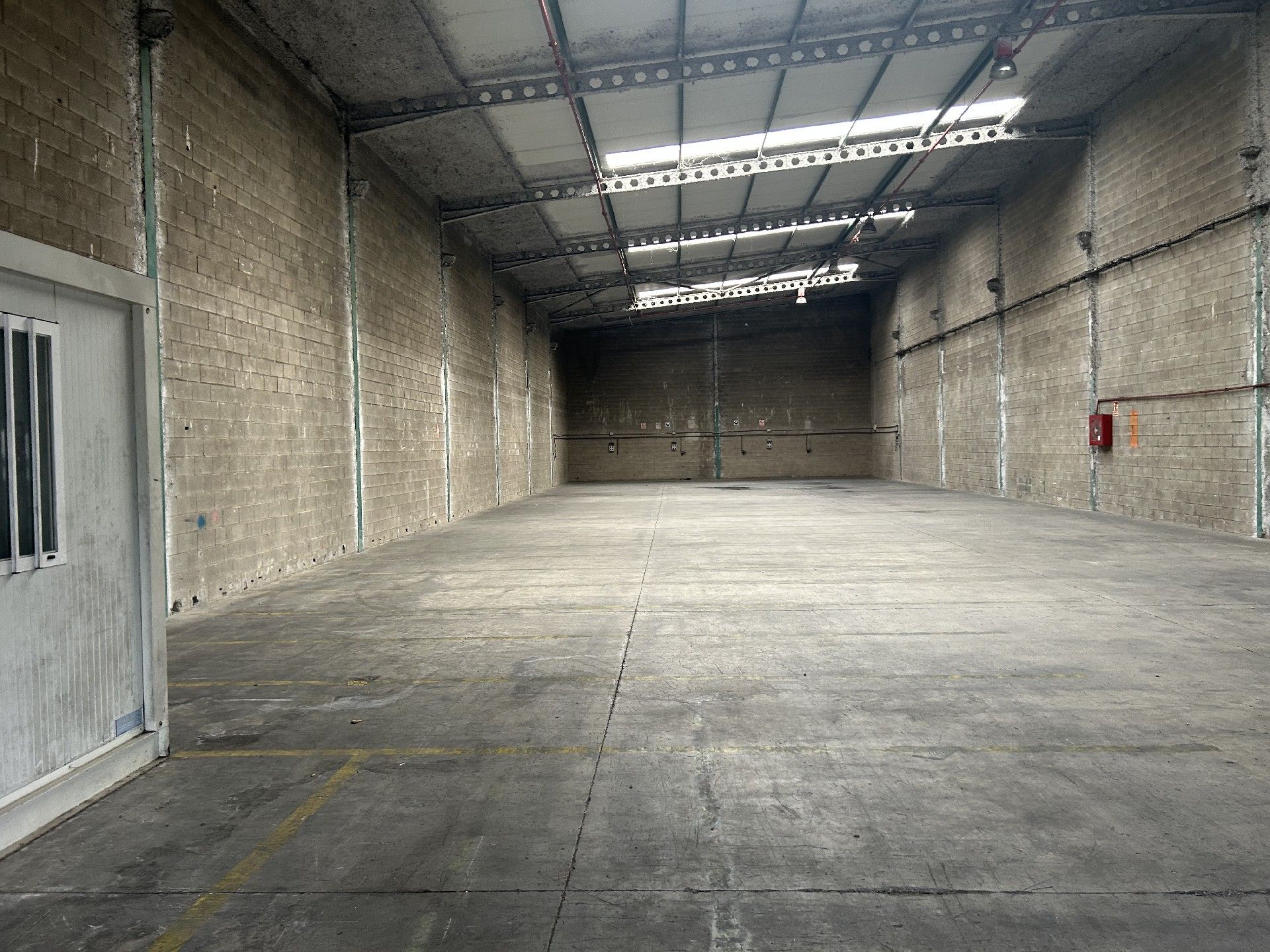 Nau industrial de lloguer a Constantí