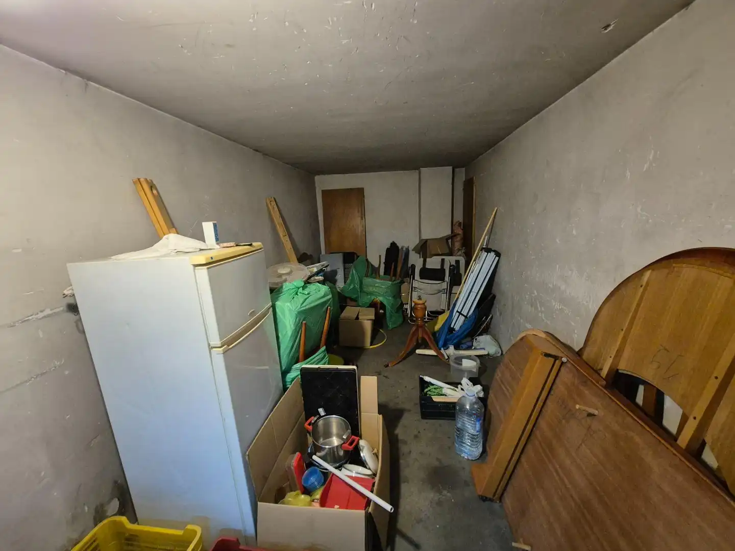Garage zum Verkauf in Elda